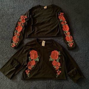Black Long sleeve Pressed Rose Print Crop Tops